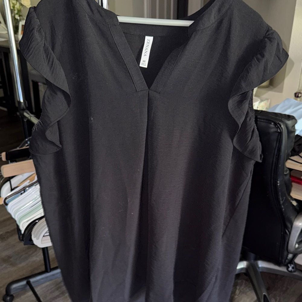 Zenana Outfitters Black Ruffle Sleeve Blouse